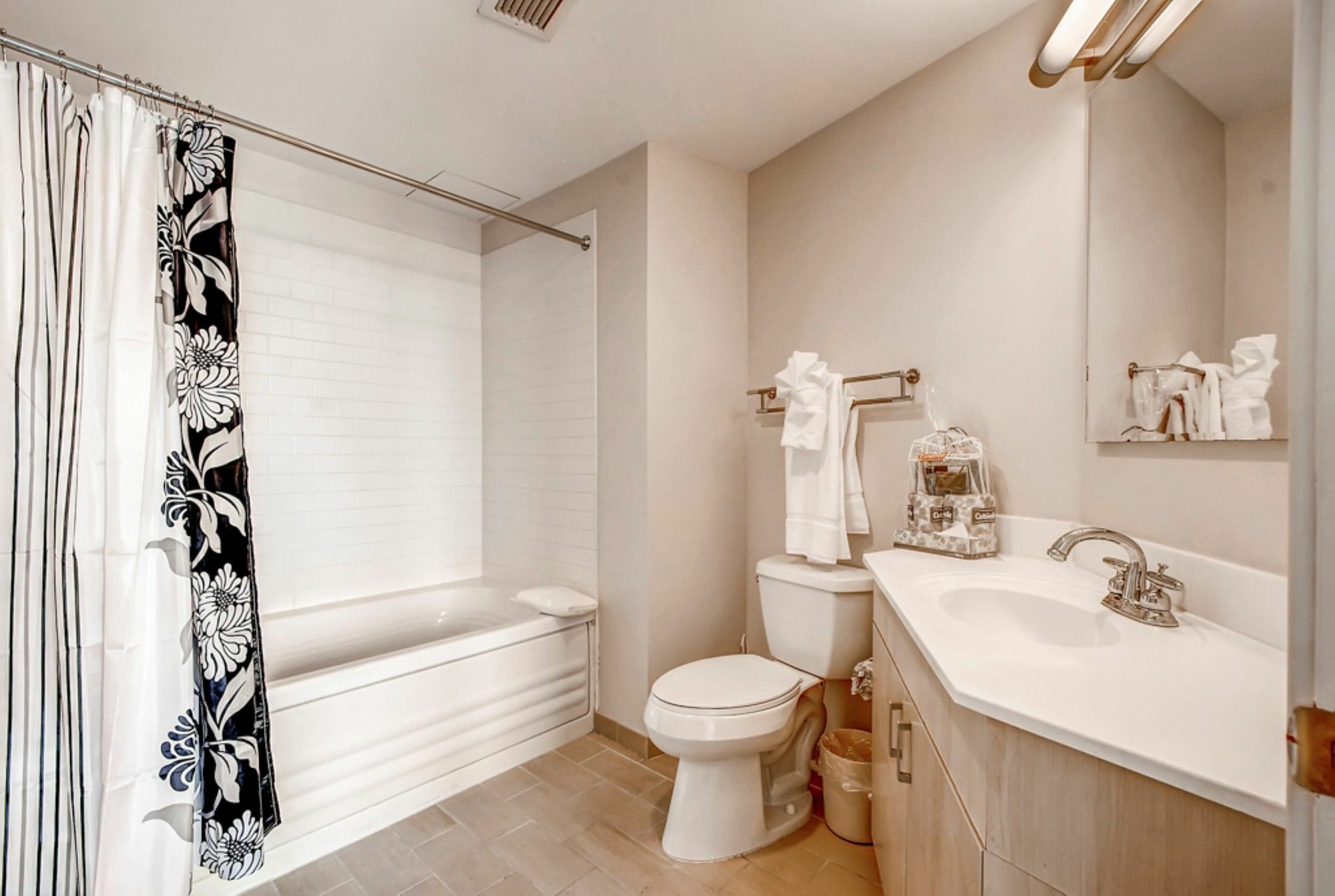 Global Luxury Suites At Boston Garden Esterno foto